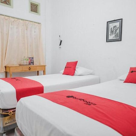 RedDoorz near Kartini Mall Lampung Bandar Lampung Exterior foto