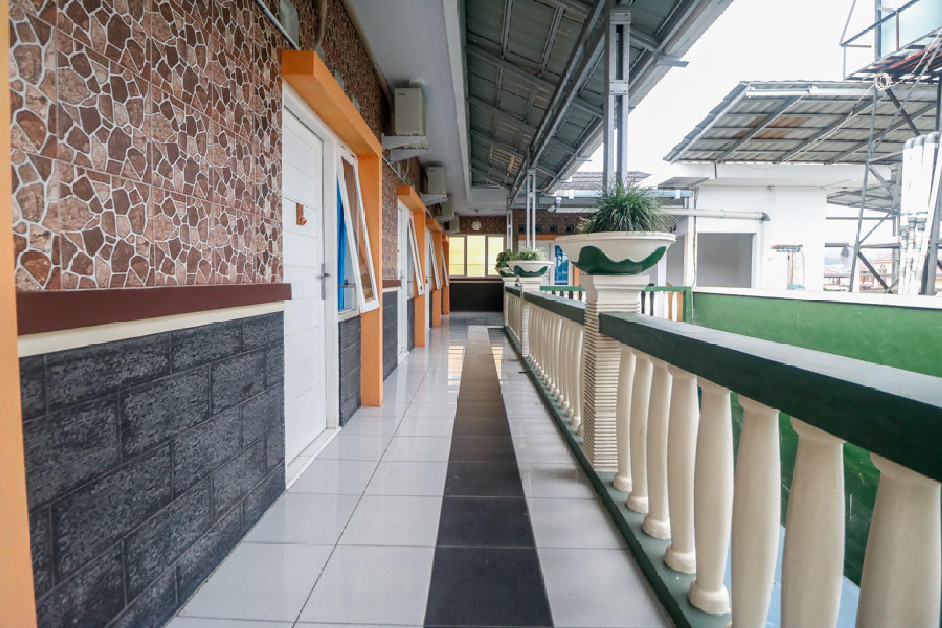 RedDoorz near Kartini Mall Lampung Bandar Lampung Exterior foto